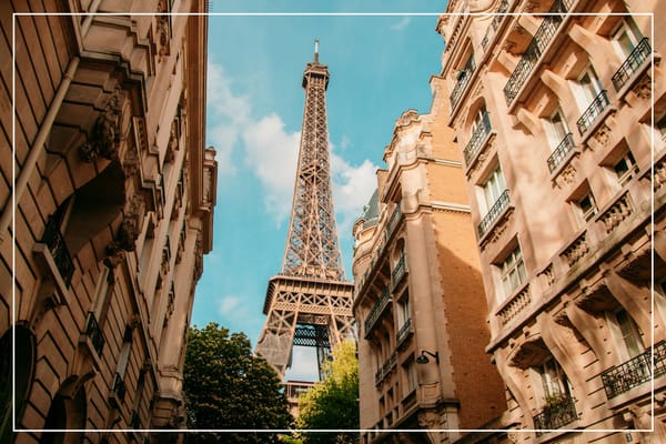 The Ultimate Paris Travel Guide 2025